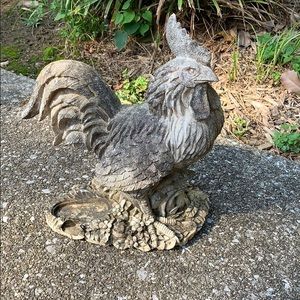 Decorative rooster for garden